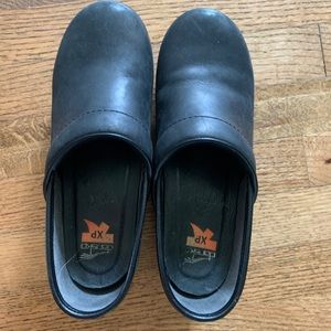 Dansko XP professional clogs